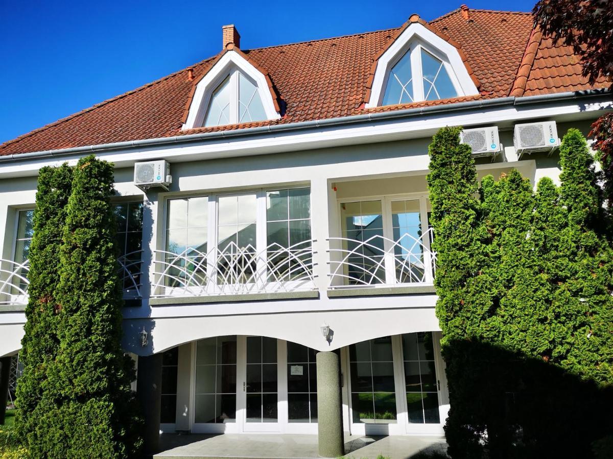Gyorfi Apartmanhaz Zamardi Exterior photo